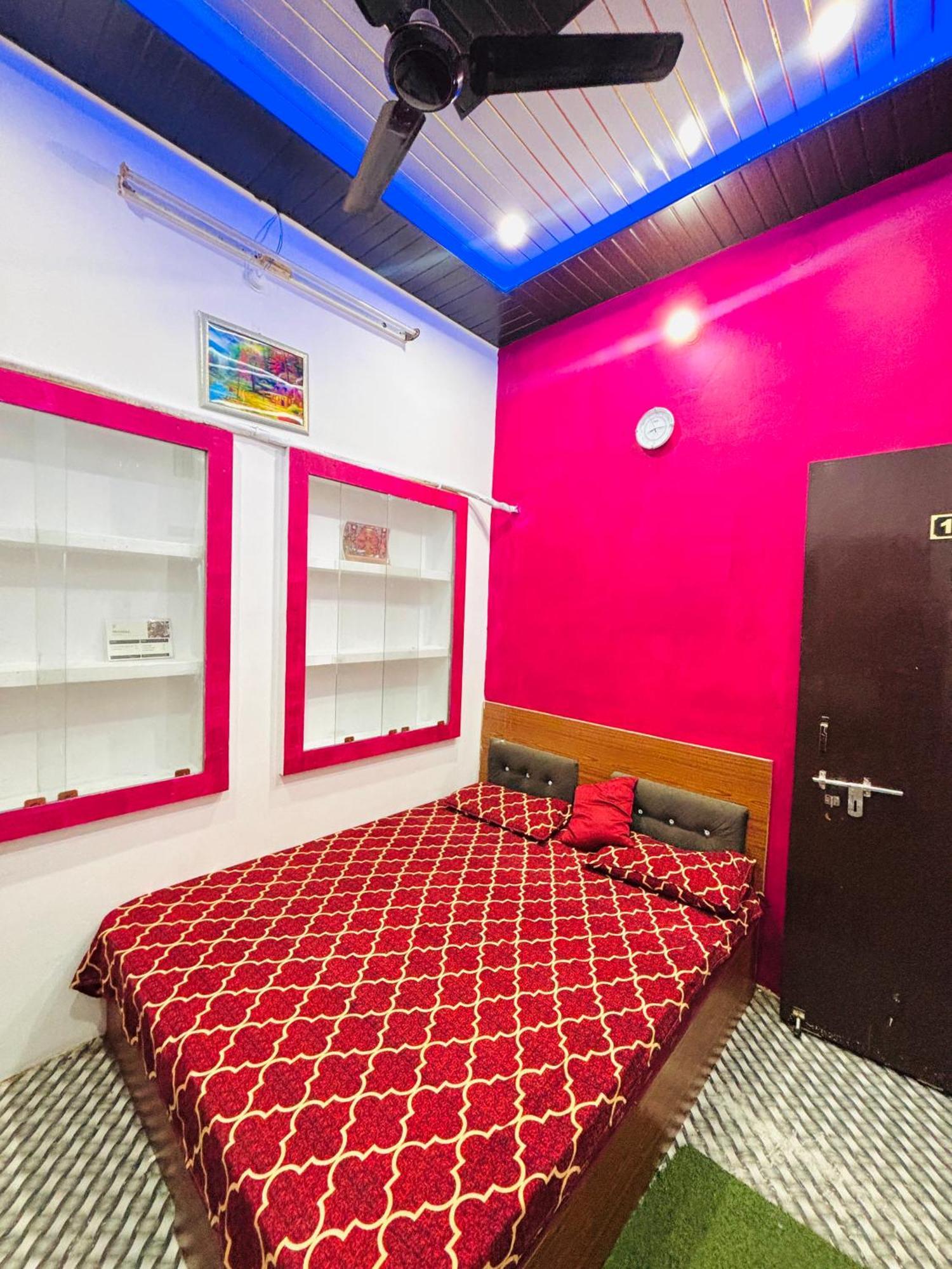 Shivalay Paying Guest House Váránaszi Kültér fotó