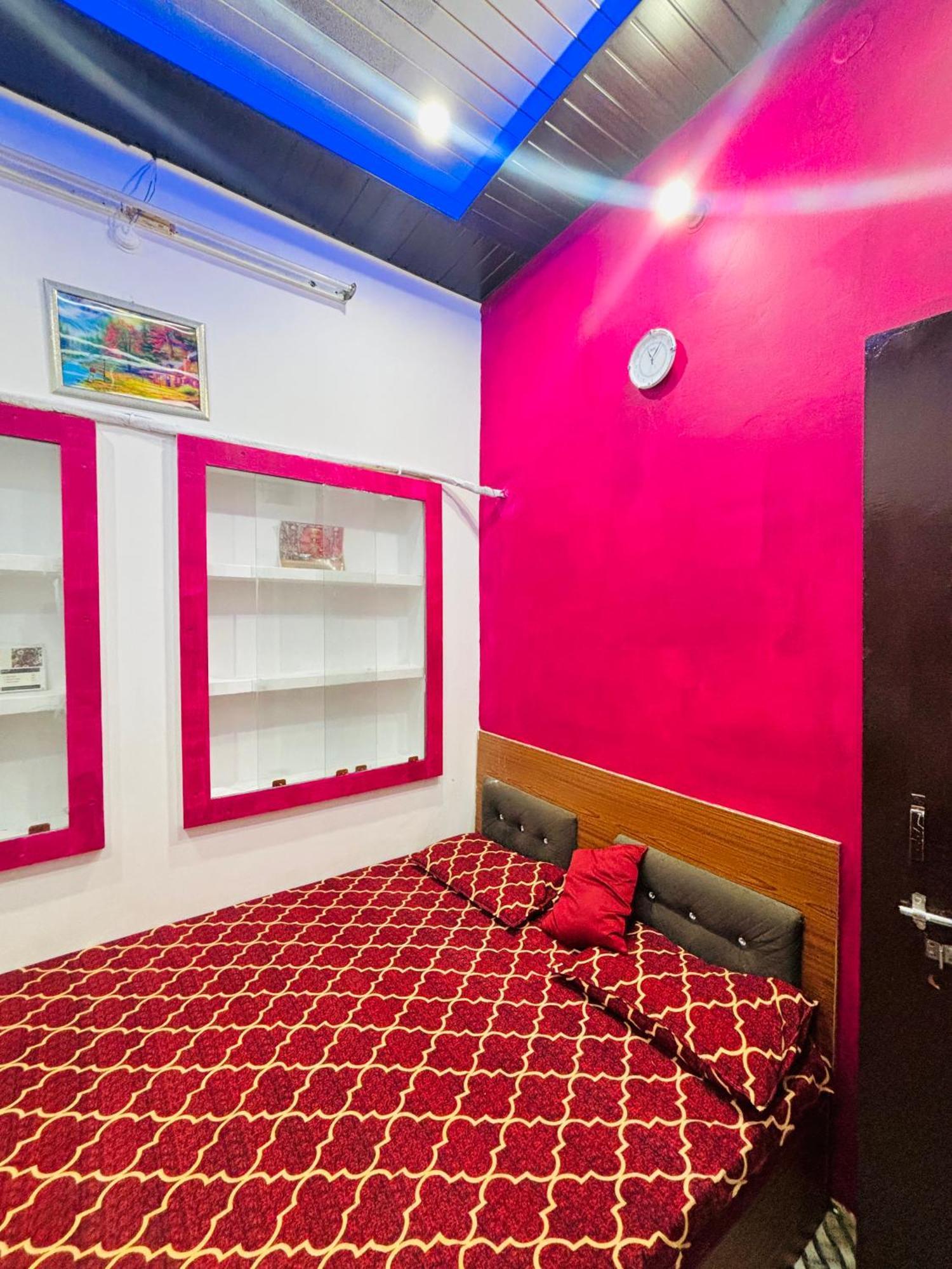 Shivalay Paying Guest House Váránaszi Kültér fotó