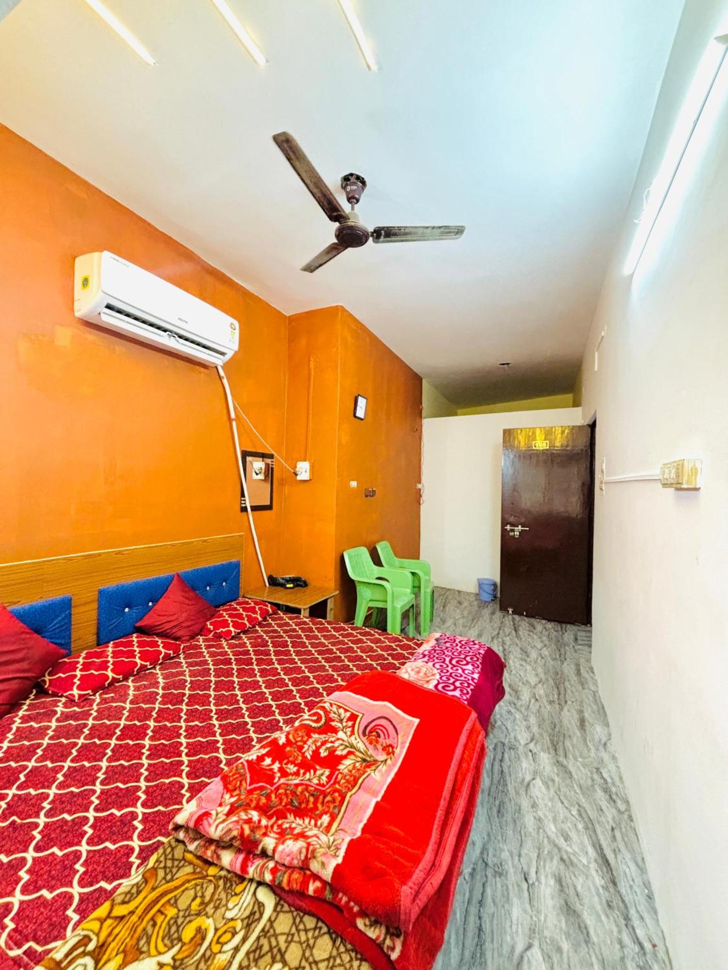 Shivalay Paying Guest House Váránaszi Kültér fotó